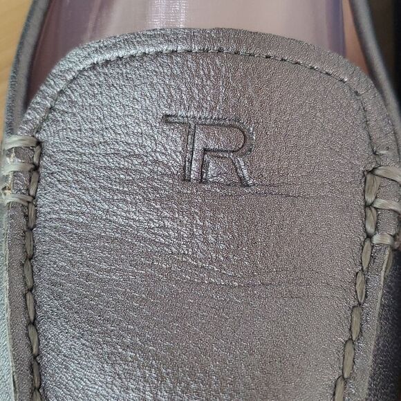 Taryn Rose Pebbled Leather Karen Driving Loafers Women's Size 7 Pewter - Picture 3 of 11
